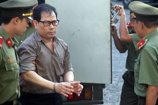 Xét xử 12 đối tượng hoạt động nhằm lật đổ chính quyền nhân dân