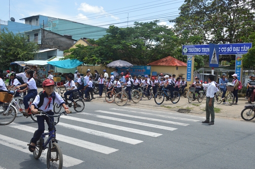 Câu lạc bộ ứng phó nhanh  với tai nạn giao thông