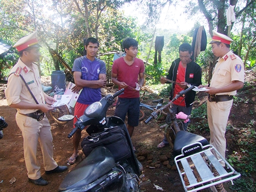 Tăng cường tuyên truyền, giảm hơn 40% số vụ tai nạn giao thông