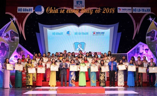Tôn vinh 48 thầy cô giáo tiêu biểu, hết lòng vì trẻ khuyết tật