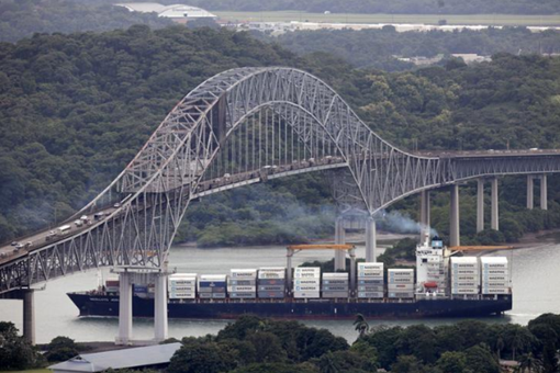 Trung Quốc ghé chân vào "sân sau" của Mỹ