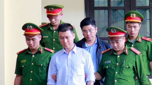 Trợ thủ đắc lực giúp hai trùm cờ bạc