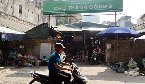 Chấm dứt các dự án biến chợ thành trung tâm thương mại