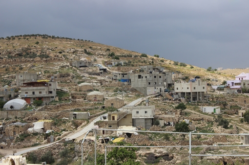 Phát hiện mặt nạ đá cổ bằng đá sa thạch