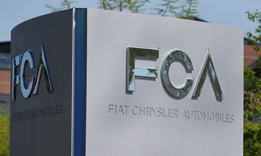 Fiat Chrysler thu hồi 882.000 xe bán tải do vấn đề về tay lái và bàn đạp