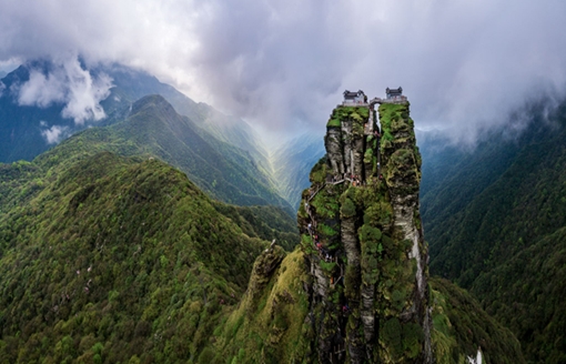 Phạm Tịnh Sơn: Thành phố bầu trời