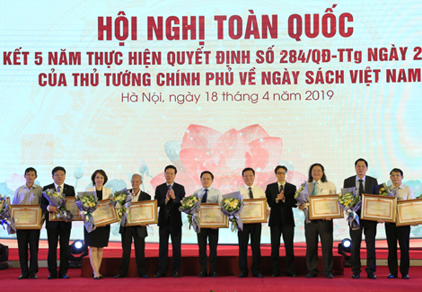 Muốn vươn lên thì nhất định phải học và đọc nhiều hơn