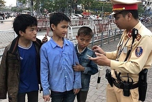 Cảnh sát bốn phương số 235