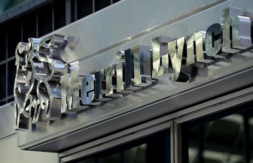 Merrill Lynch bị phạt vì thao túng thị trường kim loại quý
