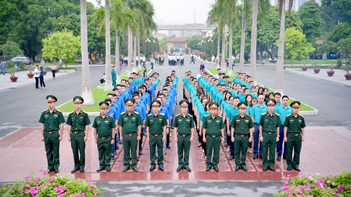 Viettel dành hơn 50 tỷ đồng một năm cho công tác đền ơn đáp nghĩa 