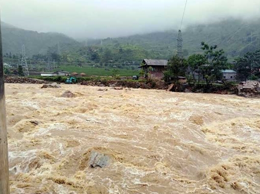 Lào Cai nỗ lực đưa dân ra khỏi vùng có nguy cơ bị lũ