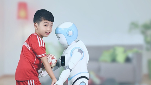 Chúng ta sẽ mất quyền nuôi con vào tay robot?
