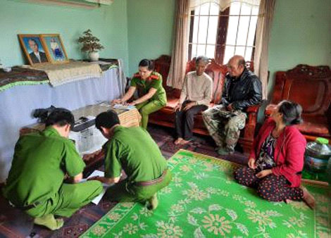 Công an Lâm Đồng làm theo lời Bác: Hướng về cơ sở, vì nhân dân phục vụ