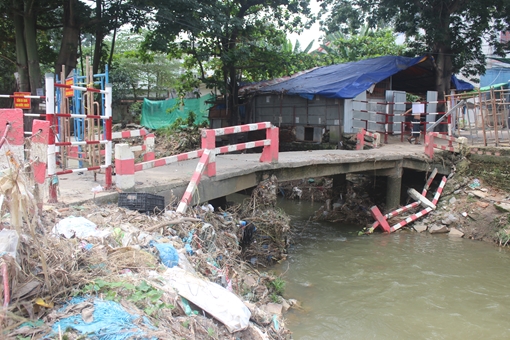 Nguy hiểm từ những cây cầu dân sinh xuống cấp
