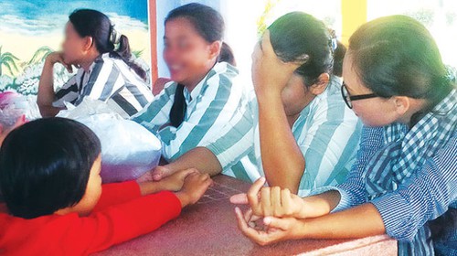 Chế độ đối với phạm nhân nữ có thai, nuôi con dưới 36 tháng tuổi  và trẻ em ở cùng mẹ trong trại giam