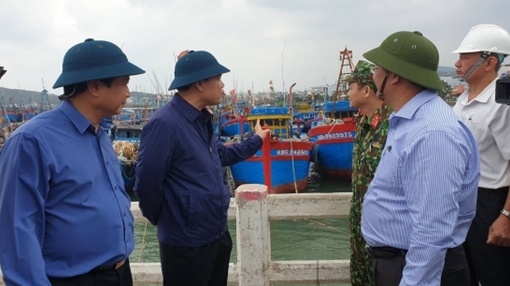 Bộ trưởng Bộ NN và PTNT kiểm tra công tác phòng chống bão số 6 