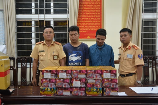 Giấu gần 1 tạ pháo trong vườn nhà đề tìm mối bán kiếm lời