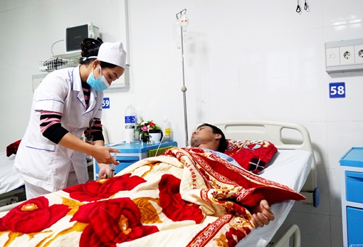 Nuốt phải tăm nhọn, người đàn ông có nguy cơ bị thủng ruột