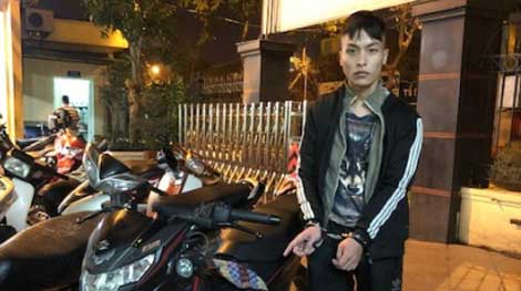 Cảnh sát cơ động thu hồi tài sản trả cho dân trong đêm