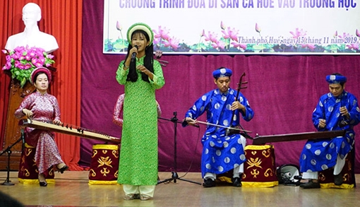 Đưa ca Huế vào giảng dạy ở các trường học