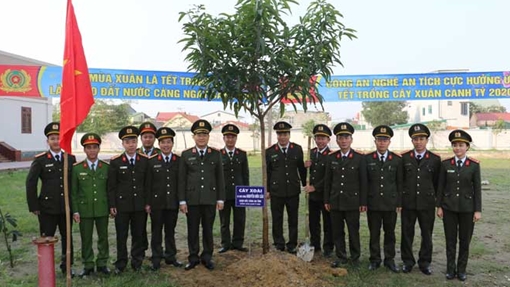 Công an Nghệ An phát động Tết trồng cây "Đời đời nhớ ơn Bác Hồ"