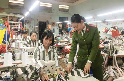 Người cán bộ của đội phạm nhân đặc biệt