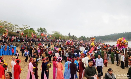 Cảnh giác với tội phạm trộm cắp dịp lễ hội