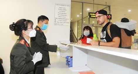 Hướng dẫn việc gia hạn tạm trú cho công dân nước ngoài chưa xuất cảnh do dịch COVID-19