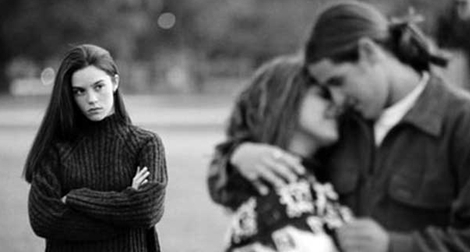 Bi kịch trai thương người cũ