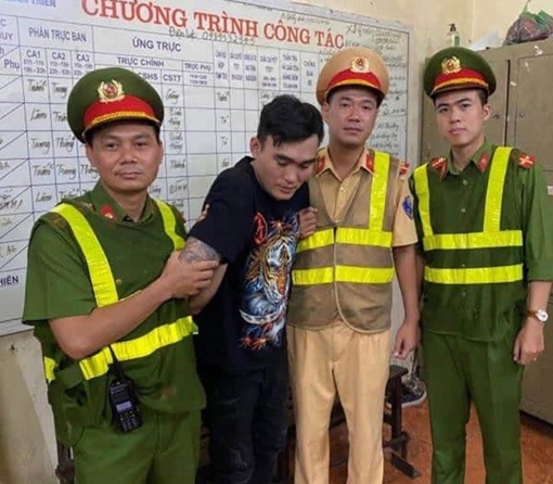 Bắt tên trộm mang theo dao đột nhập nhà dân