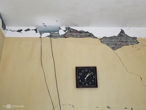 Lực lượng Công an khẩn trương kiểm tra, khắc phục hậu quả động đất