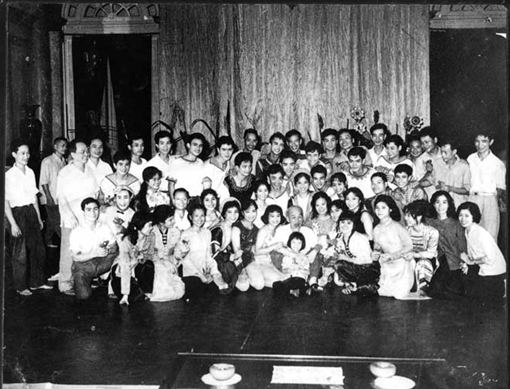 NSƯT Tạ Duy Hùng: Người dành cả cuộc đời cho xiếc