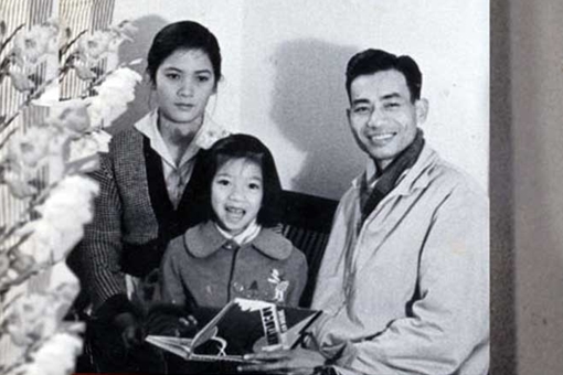 Người đẹp và sự ngã lòng với một "tù binh"