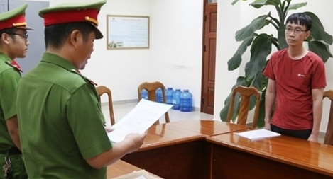 Nhân viên ngân hàng ghi khống hồ sơ, khách hàng ôm nợ “khủng”