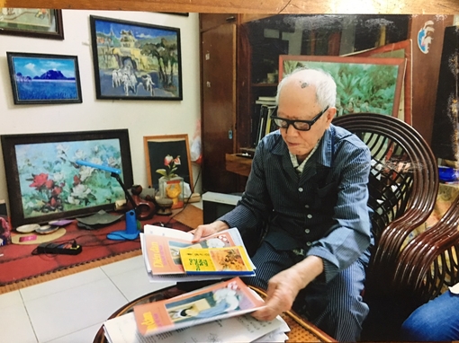 Nhà văn hóa Hữu Ngọc: Tuổi 102 vẫn viết và xuất bản sách