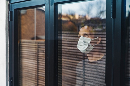 Những người bị COVID-19 tàn phá tinh thần