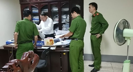 Khởi tố Giám đốc Ngân hàng Hợp tác xã Việt Nam chi nhánh Ninh Bình