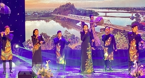 Nhạc Việt trở lại đầy màu sắc