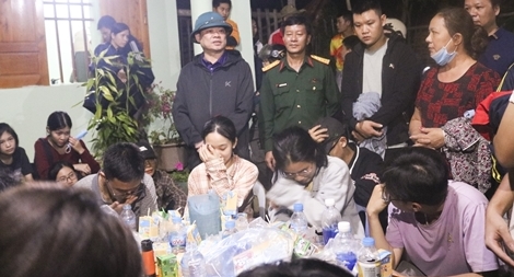 Đi dã ngoại, 27 học sinh bị lạc trong rừng