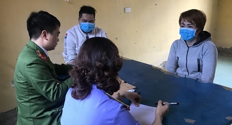 Khởi tố chủ quán bánh xèo hành hạ nhân viên