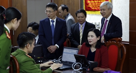 Cấp căn cước công dân gắn chip điện tử cho 24 đại biểu tỉnh Hải Dương