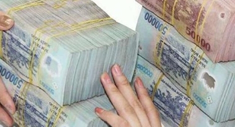 Truy tố ba bị can chiếm đoạt tiền tỷ của ngân hàng