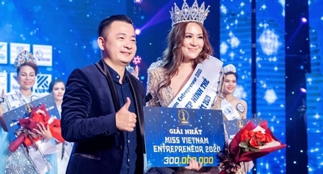 Danh hiệu hoa hậu có dư vị dở khóc dở mếu