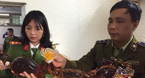 Cuối năm rượu giả lại tung hoành