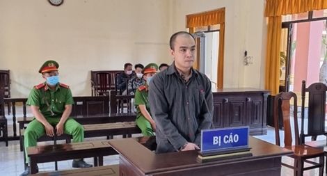 Bắt xe khách đi mua 70 triệu đồng tiền ma túy về sử dụng