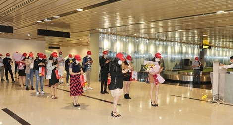 Sân bay Vân Đồn hoạt động trở lại sau hơn 1 tháng đóng cửa