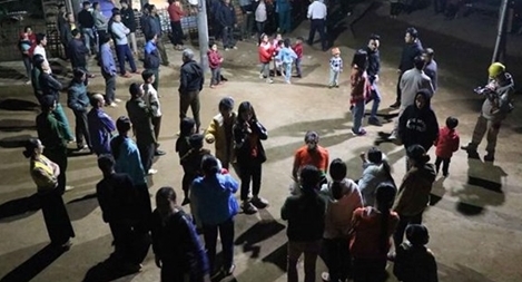 Điện bừng sáng bản Yên sau hơn 30 năm mong đợi