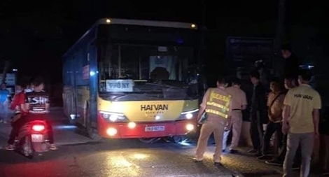 Xe buýt Hải Vân gây tai nạn chết người 
