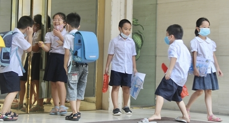 Hà Nội cho học sinh tạm dừng đến trường từ ngày 4/5