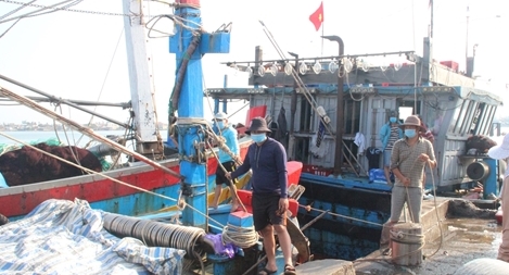 Ngư dân quyết tâm bám biển góp phần bảo vệ chủ quyền